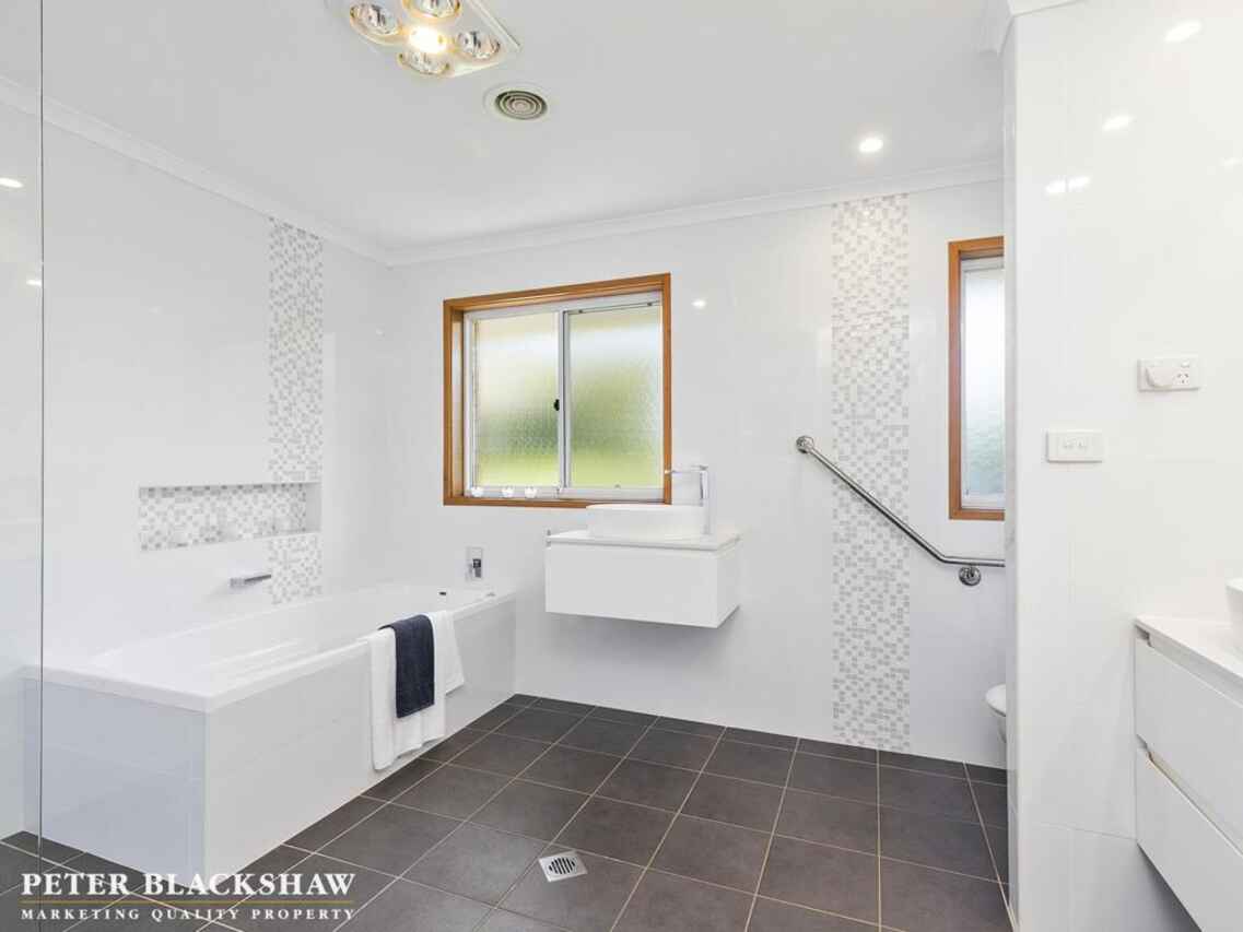 2 Haverfield Place Mckellar
