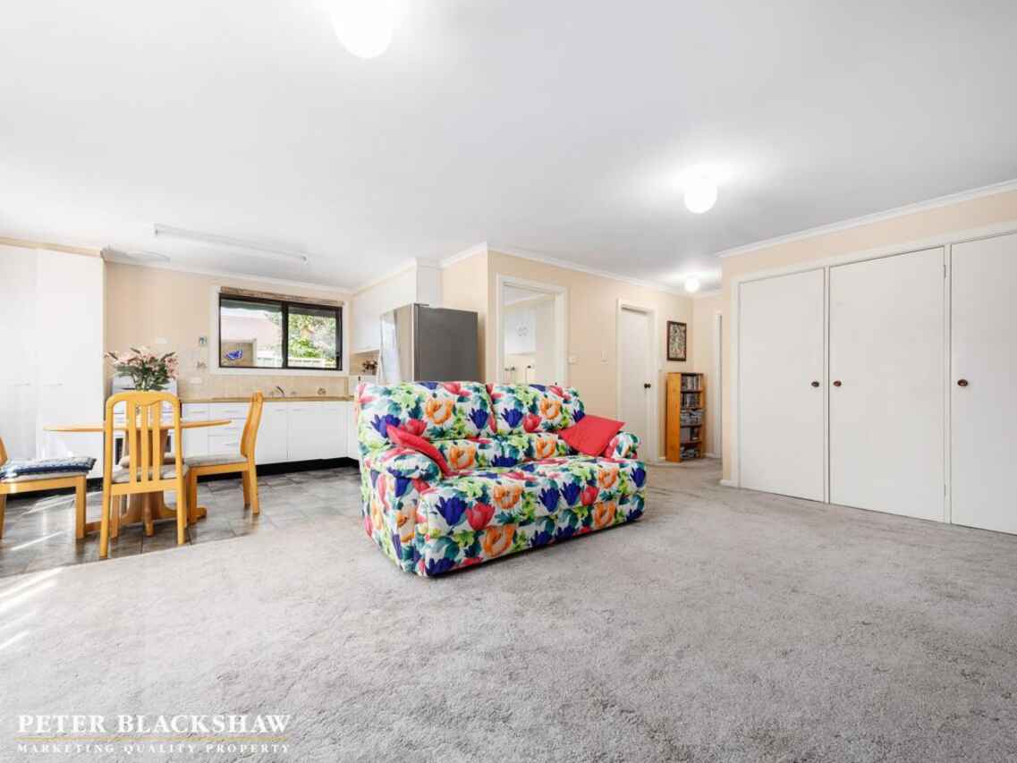 1/13 Mollee Crescent Isabella Plains