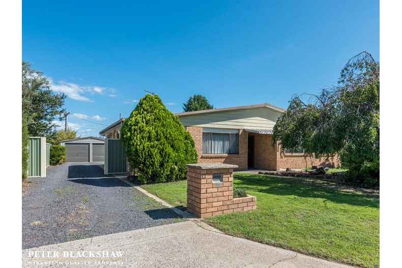 1/13 Mollee Crescent Isabella Plains 1/13 Mollee Crescent Isabella Plains