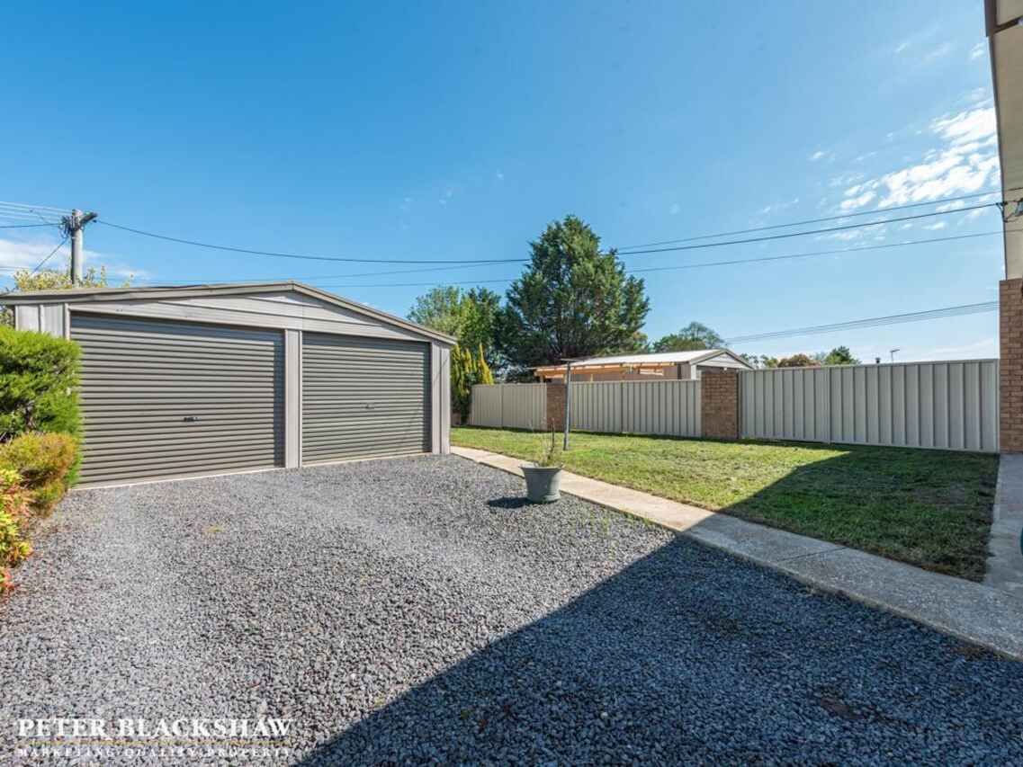 1/13 Mollee Crescent Isabella Plains