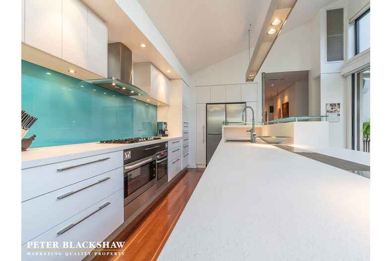 97 Jansz Crescent Griffith 97 Jansz Crescent Griffith