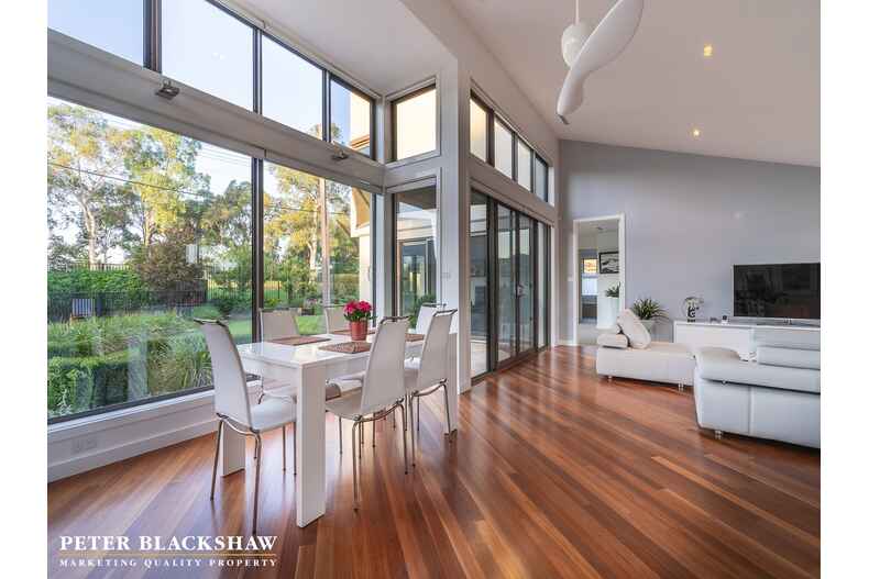 97 Jansz Crescent Griffith 97 Jansz Crescent Griffith