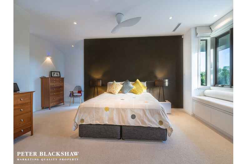 97 Jansz Crescent Griffith 97 Jansz Crescent Griffith