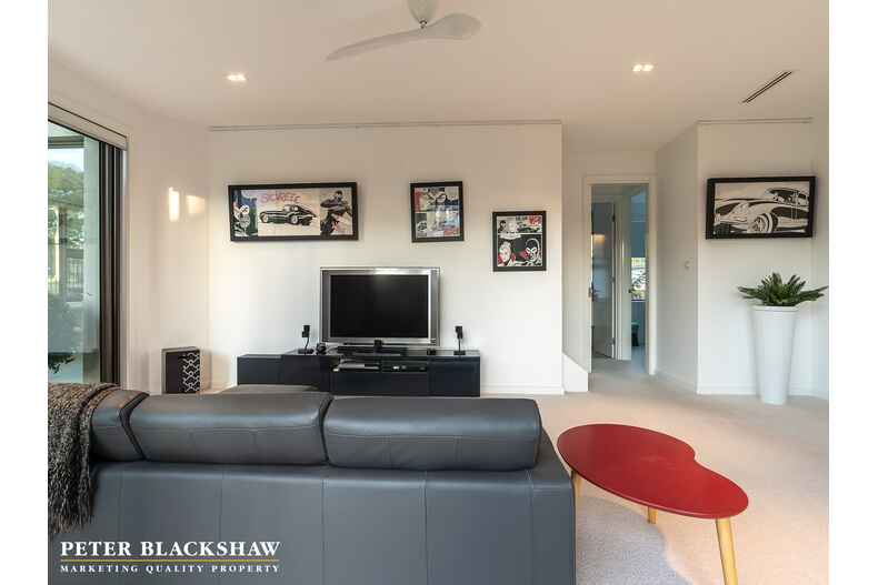 97 Jansz Crescent Griffith 97 Jansz Crescent Griffith