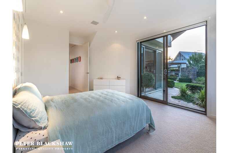 97 Jansz Crescent Griffith 97 Jansz Crescent Griffith