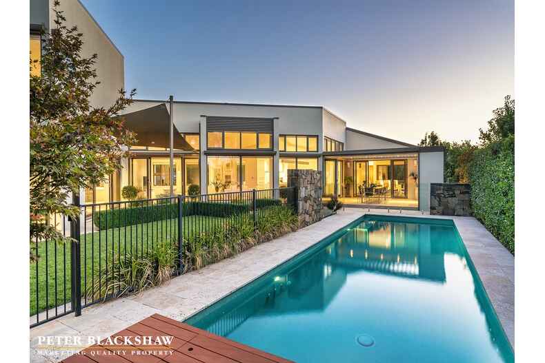 97 Jansz Crescent Griffith 97 Jansz Crescent Griffith