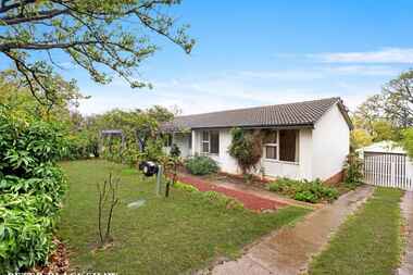 92 Finniss Crescent Narrabundah