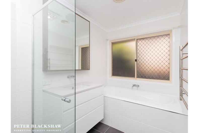 8 Annand Place Queanbeyan 8 Annand Place Queanbeyan