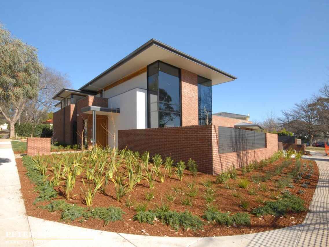 16 Wills Street Griffith