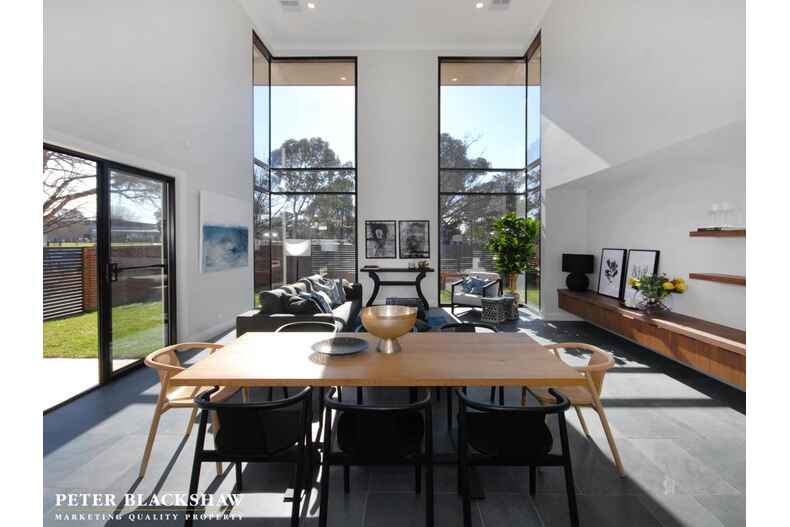 16 Wills Street Griffith