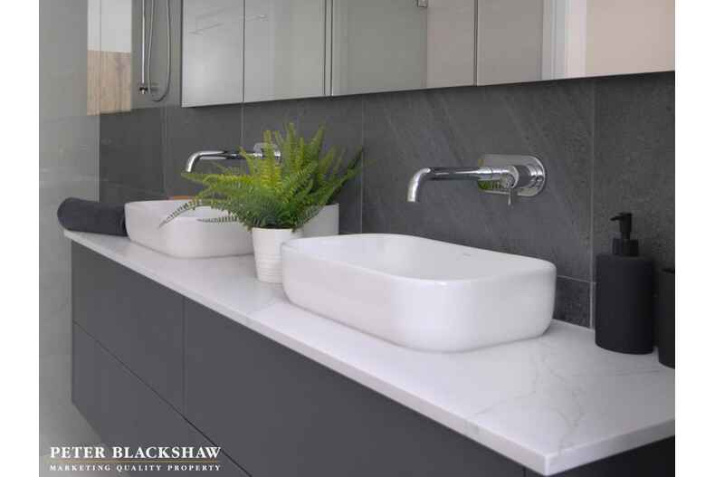 16 Wills Street Griffith