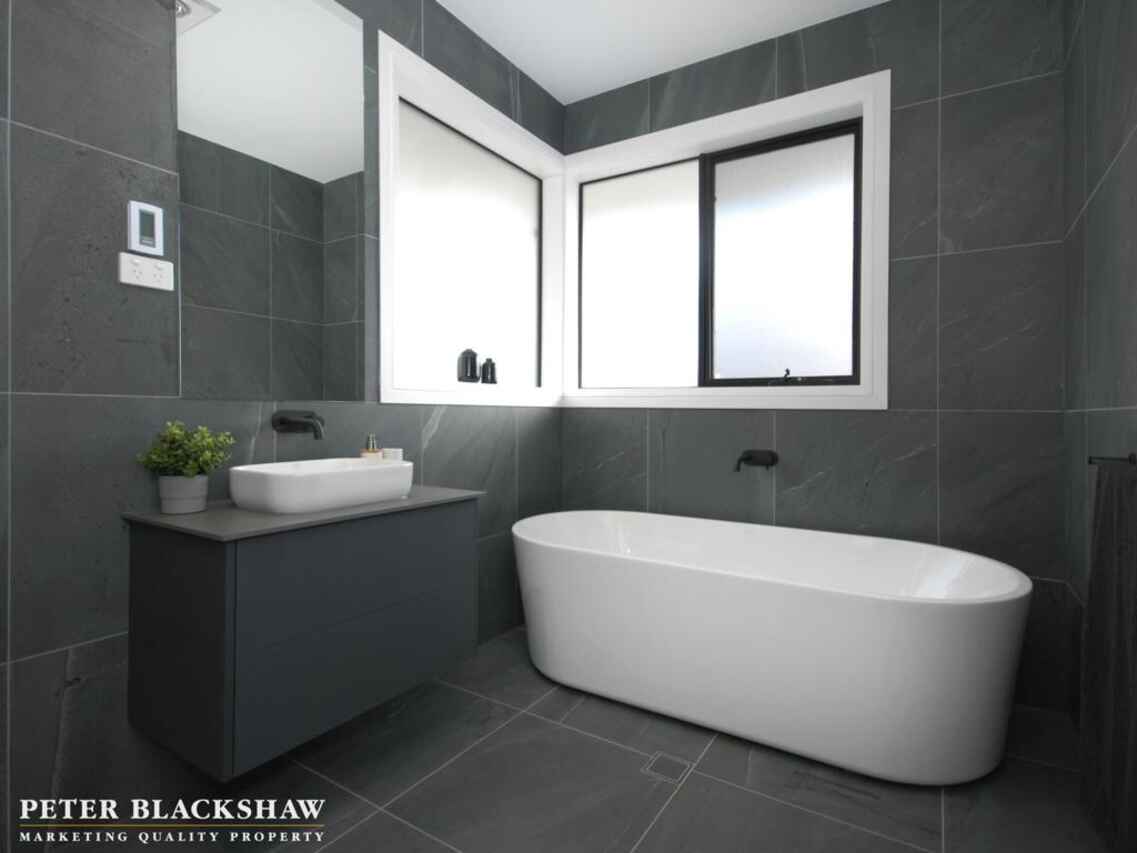16 Wills Street Griffith