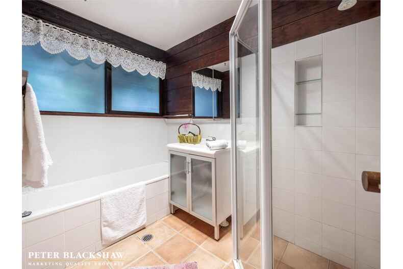 3 Alpen Street Spence