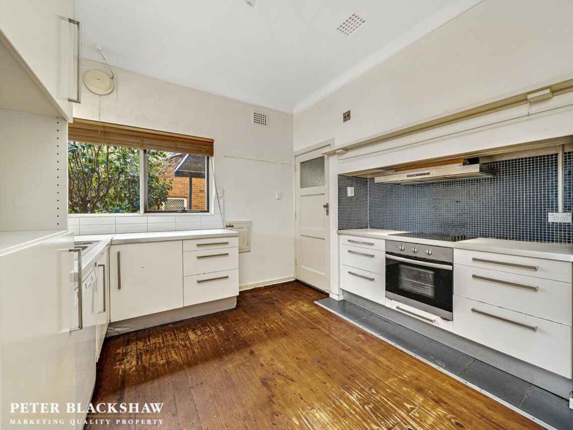 12 Lindsay Street Narrabundah