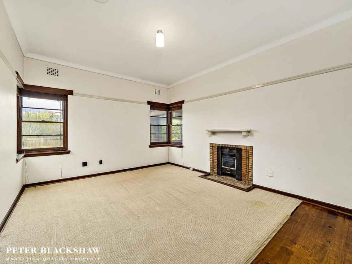 12 Lindsay Street Narrabundah