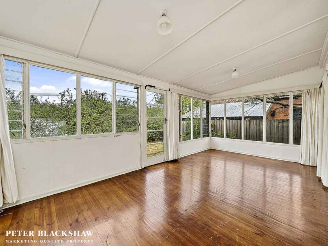 12 Lindsay Street Narrabundah