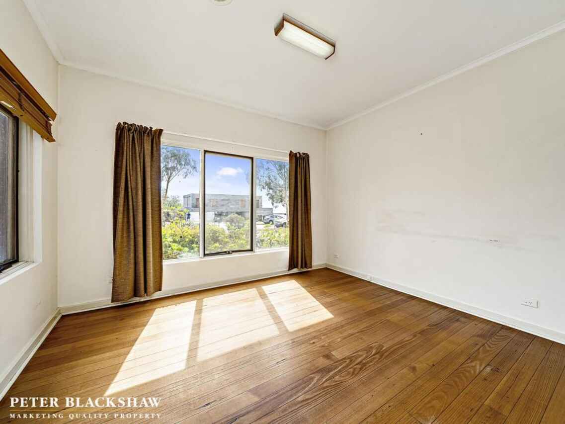 12 Lindsay Street Narrabundah