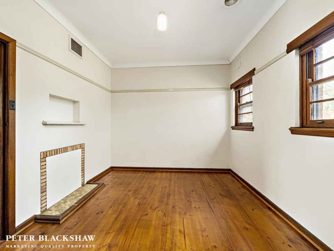 12 Lindsay Street Narrabundah