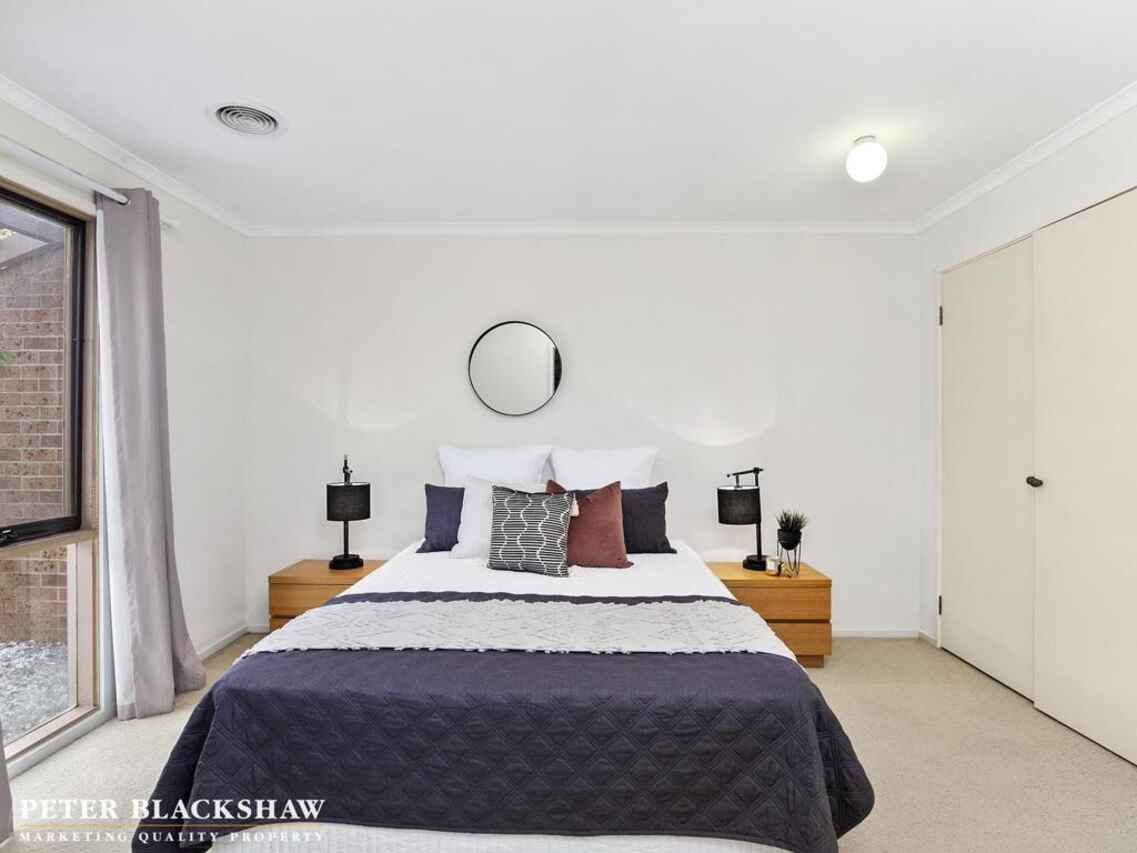 42 Ennor Crescent Florey