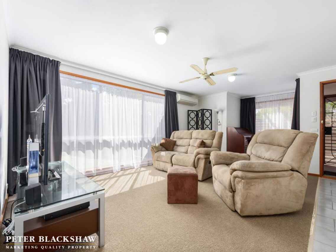 16 Downward Place Kambah