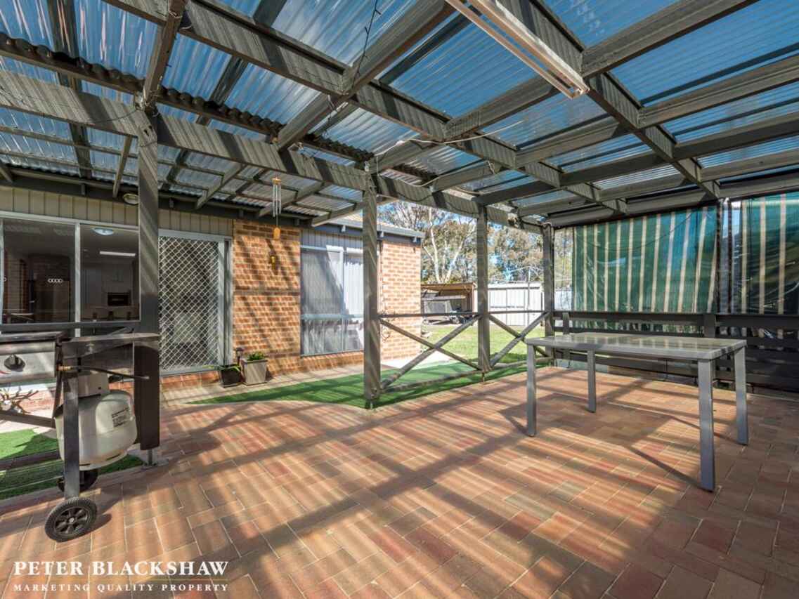 16 Downward Place Kambah