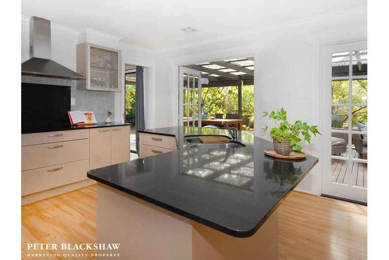 22 Crozier Circuit Kambah