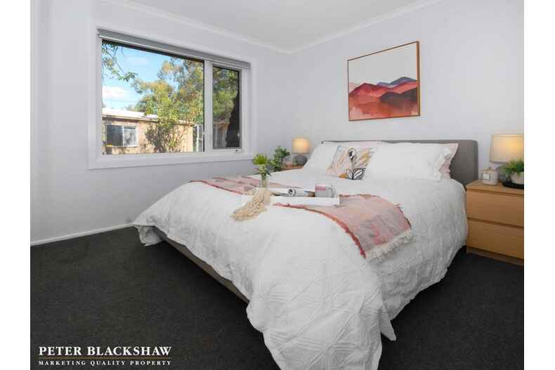 22 Crozier Circuit Kambah