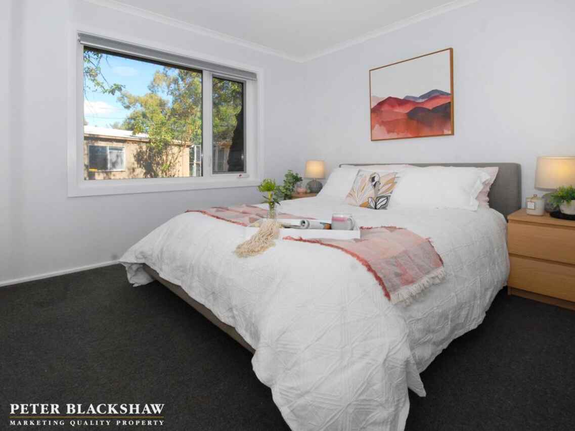 22 Crozier Circuit Kambah