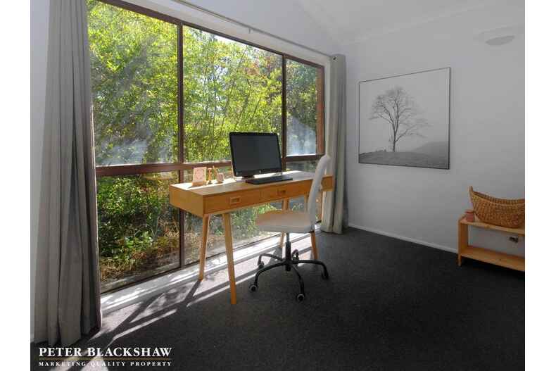 22 Crozier Circuit Kambah