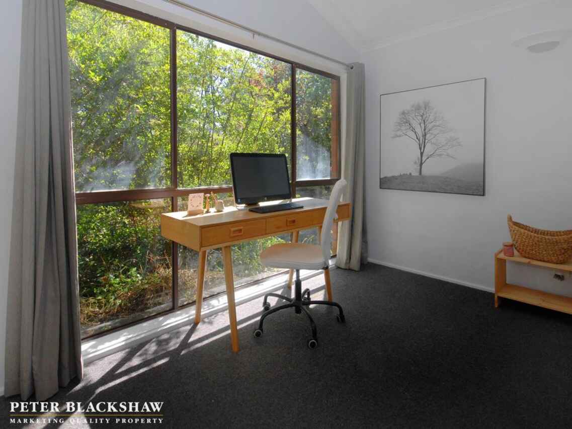 22 Crozier Circuit Kambah