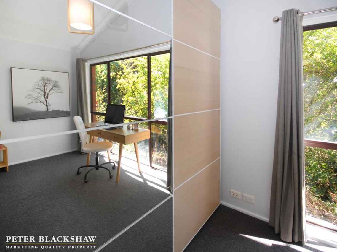 22 Crozier Circuit Kambah