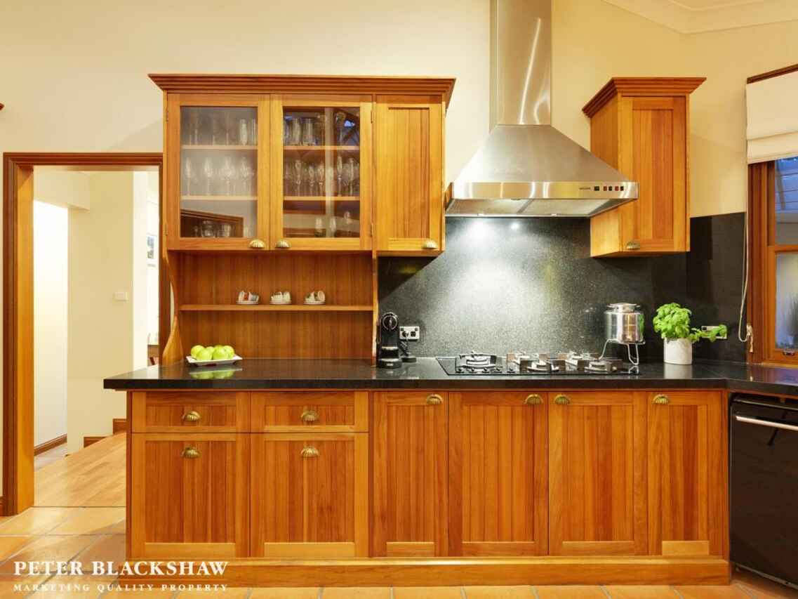 1 Karawatha Place O'Malley