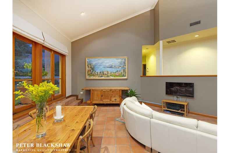 1 Karawatha Place O'Malley 1 Karawatha Place O'Malley
