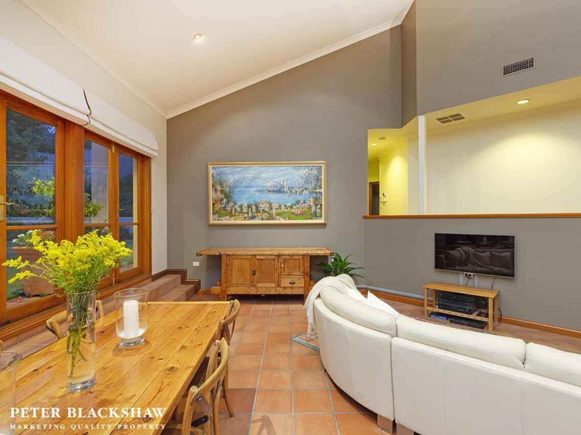 1 Karawatha Place O'Malley