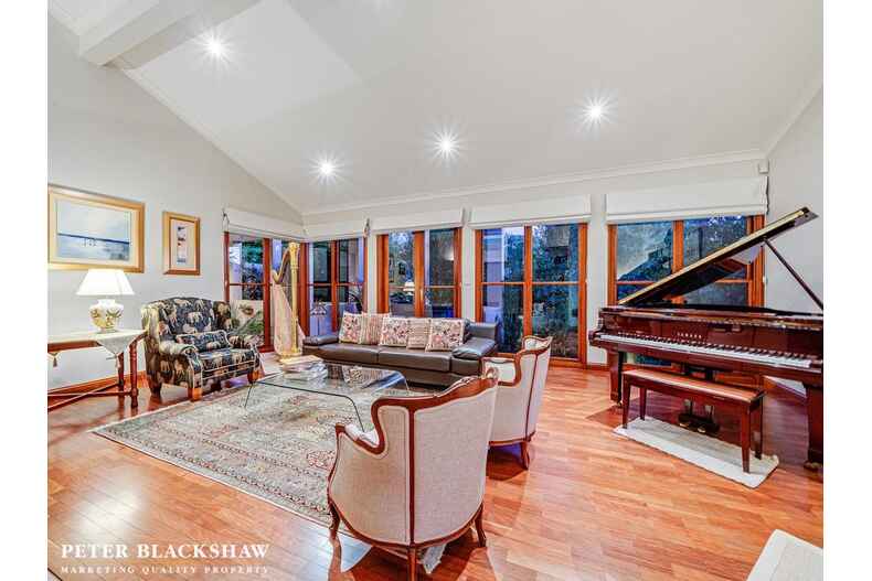 1 Karawatha Place O'Malley 1 Karawatha Place O'Malley