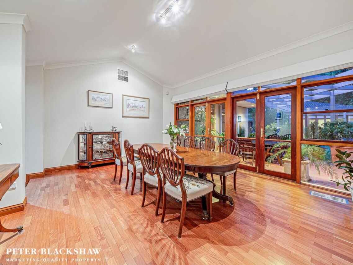 1 Karawatha Place O'Malley