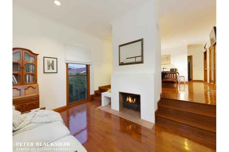 1 Karawatha Place O'Malley 1 Karawatha Place O'Malley
