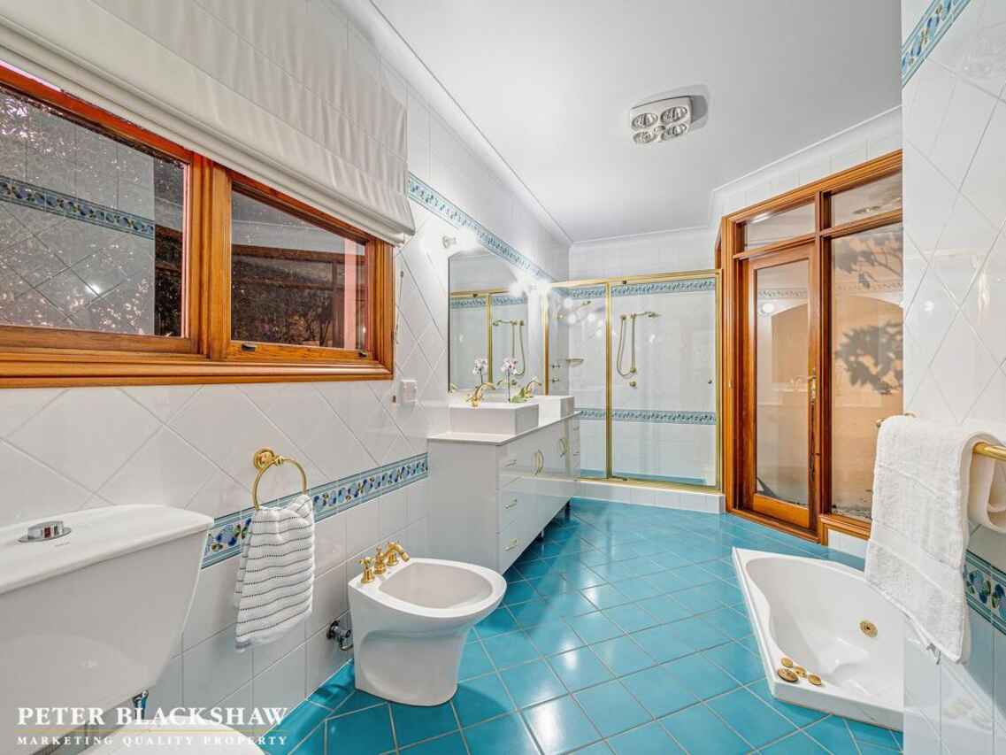 1 Karawatha Place O'Malley