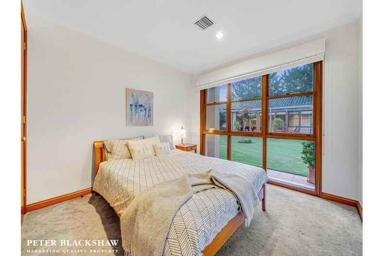 1 Karawatha Place O'Malley 1 Karawatha Place O'Malley