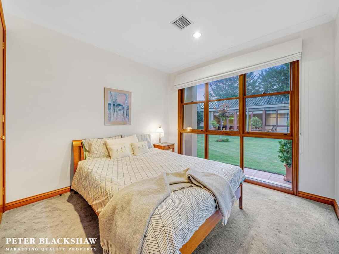 1 Karawatha Place O'Malley