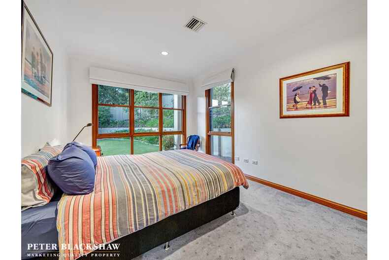 1 Karawatha Place O'Malley 1 Karawatha Place O'Malley