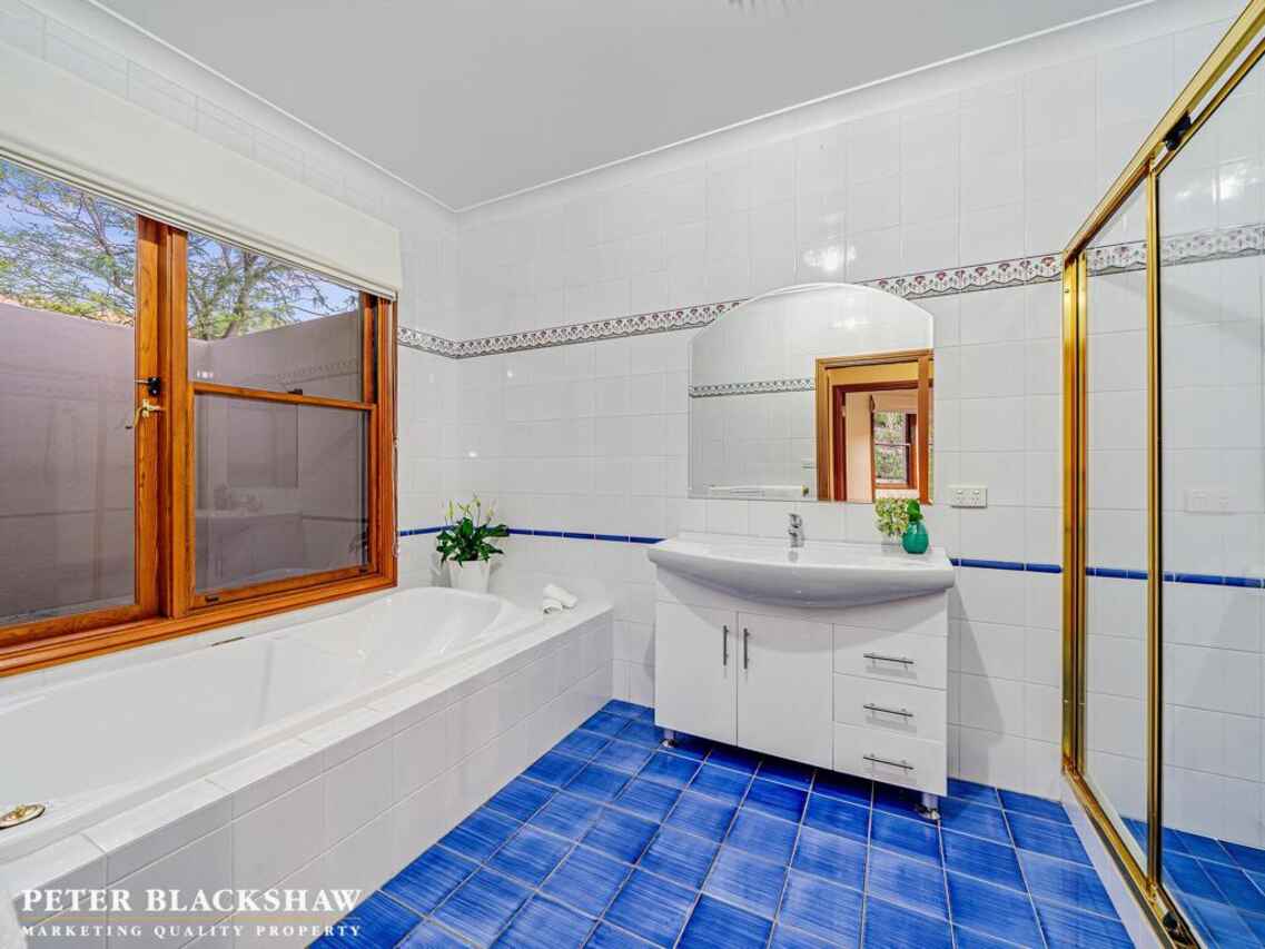 1 Karawatha Place O'Malley