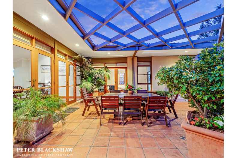 1 Karawatha Place O'Malley 1 Karawatha Place O'Malley