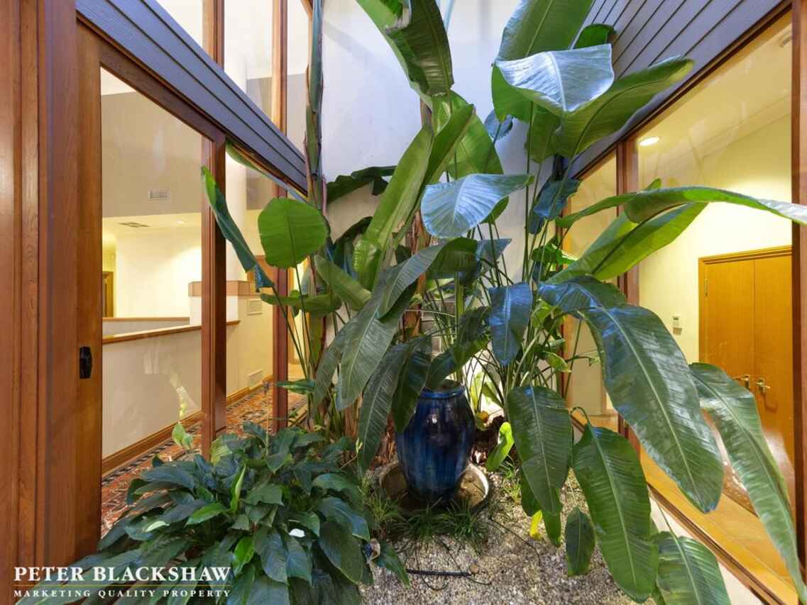 1 Karawatha Place O'Malley