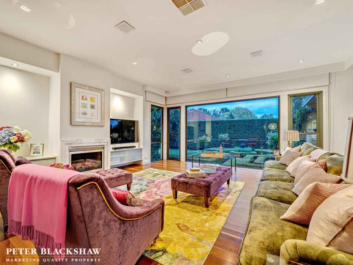 7 Throsby Crescent Narrabundah