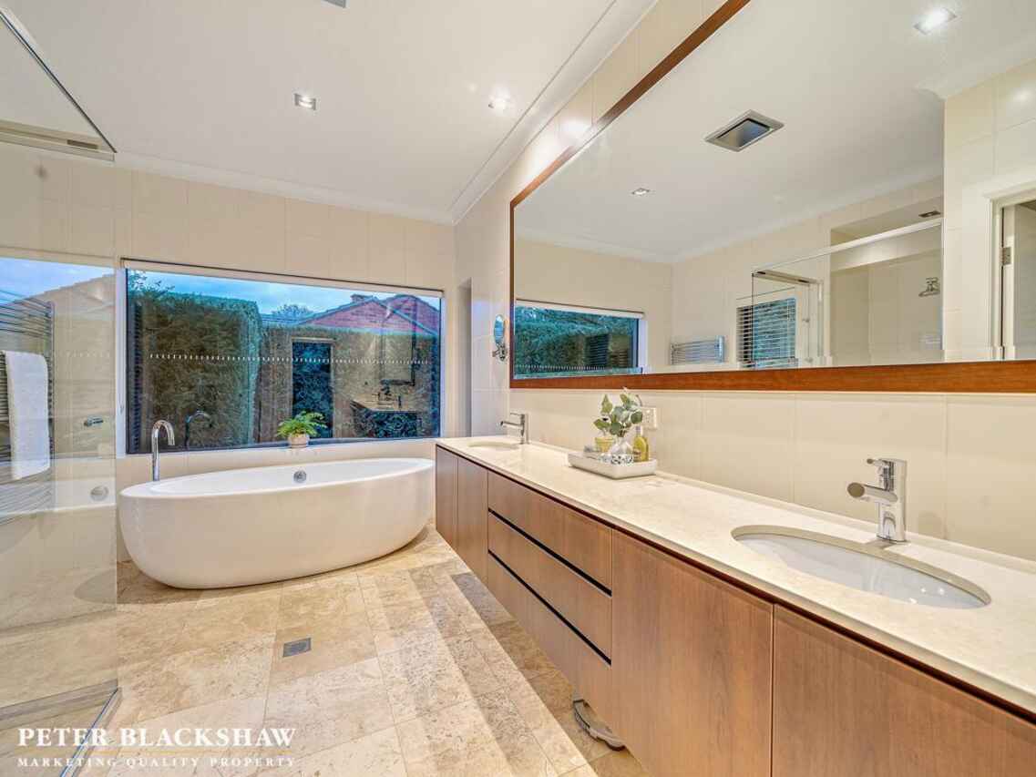 7 Throsby Crescent Narrabundah