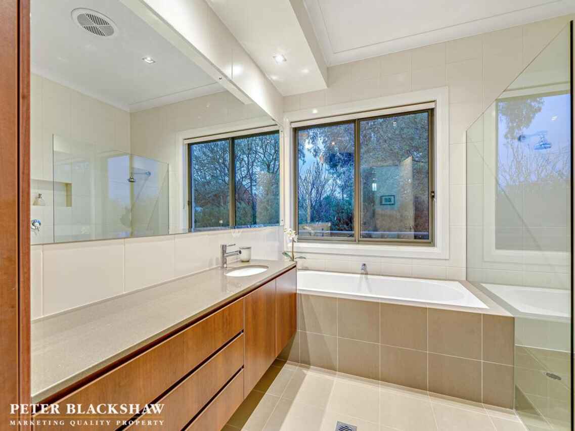 7 Throsby Crescent Narrabundah