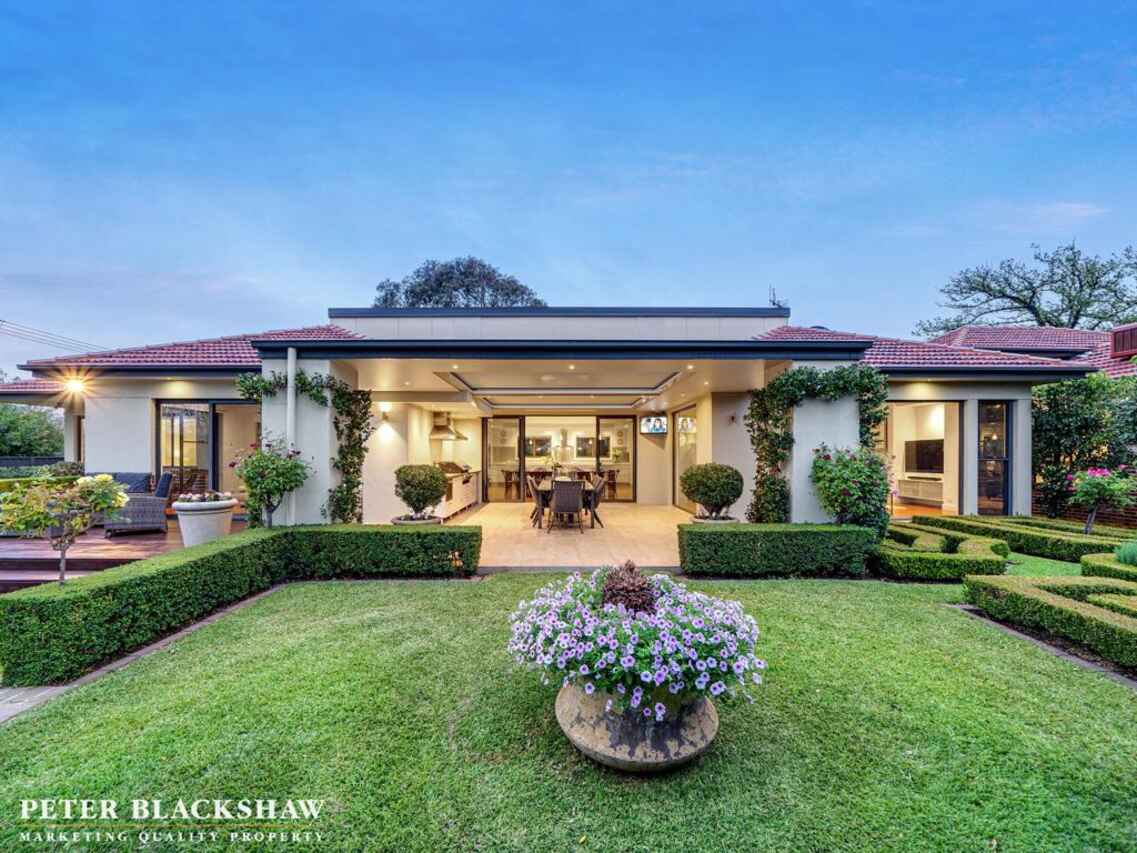 7 Throsby Crescent Narrabundah