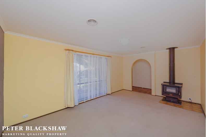 69 Mountain Circuit Calwell