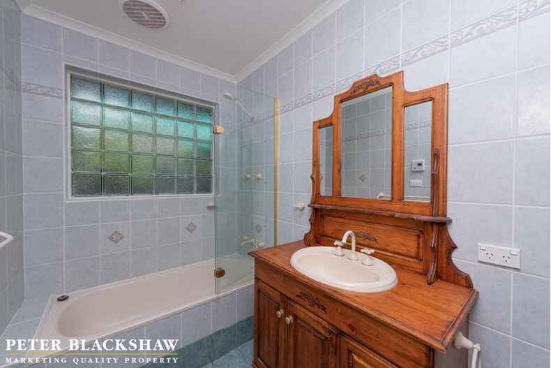 69 Mountain Circuit Calwell